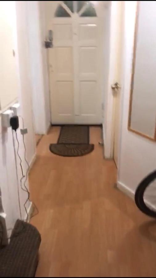 Arbnb Comfy Sleep Guest House Self Catering Private Bedrooms 60 Pound Per Night Per Person London Bagian luar foto